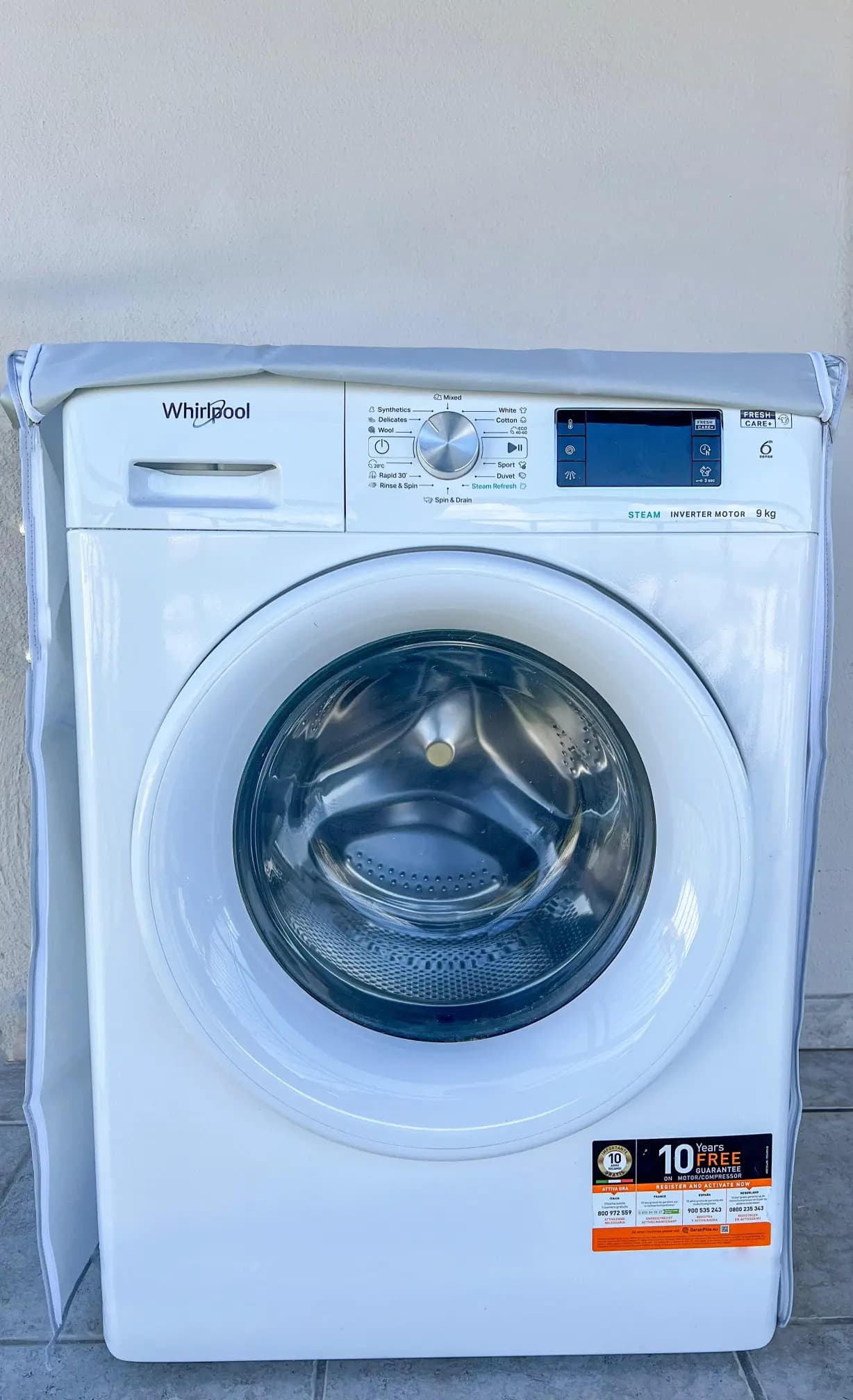 Balcon privat cu vedere la mare și apus