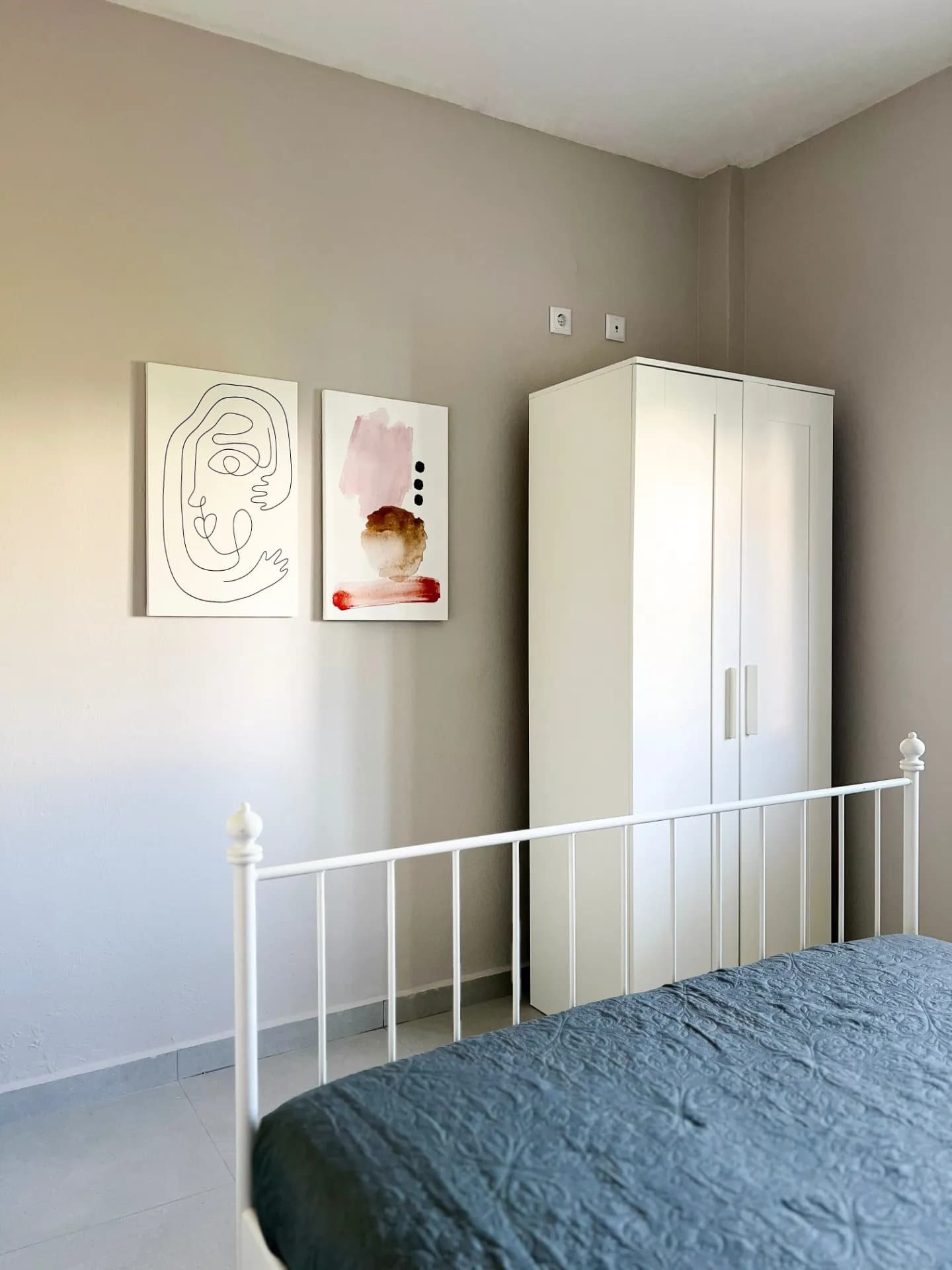 Dormitor matrimonial spațios la Casa De Vara Villa