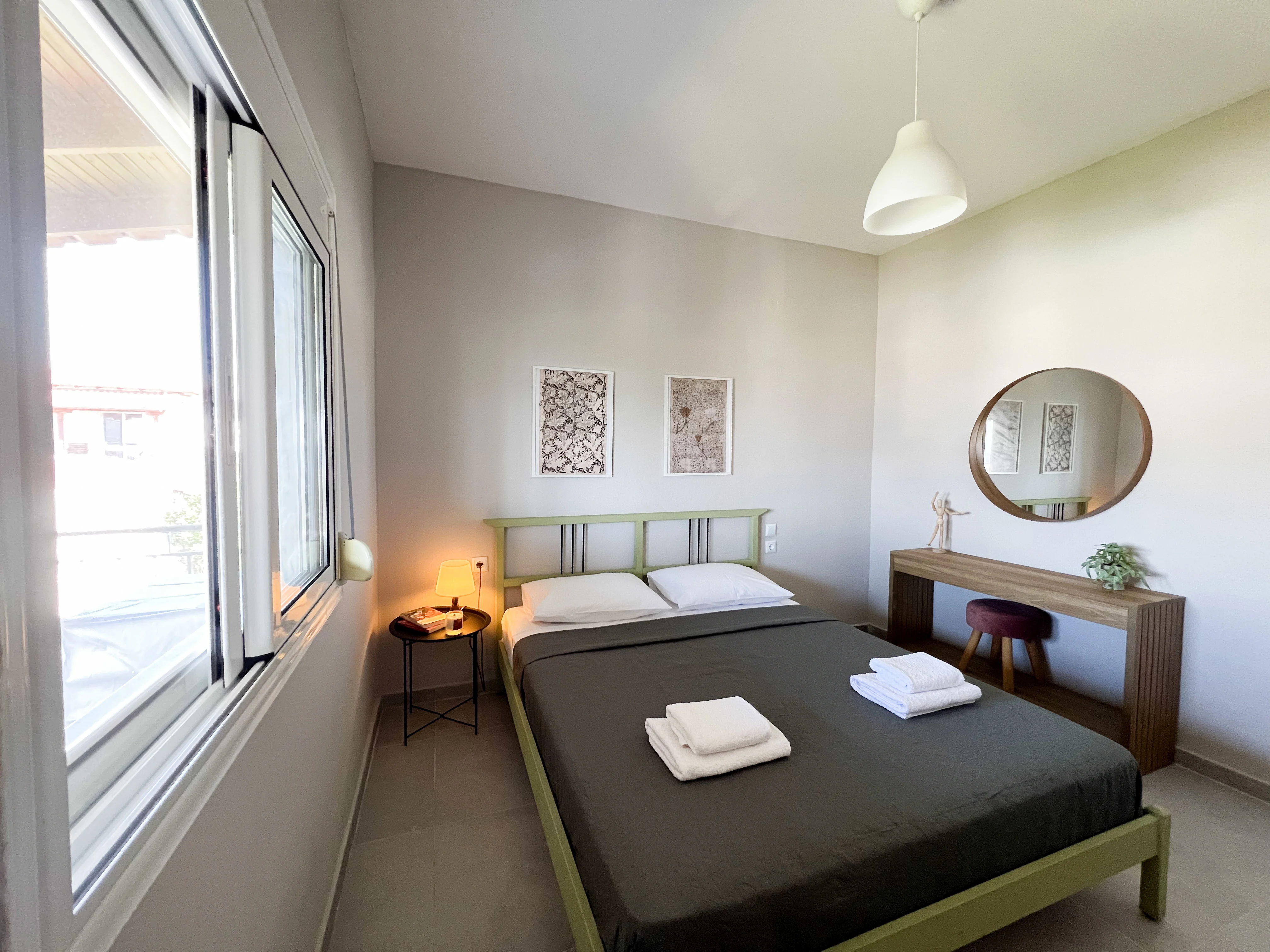 Dormitor suplimentar primitor pentru sejur de familie în Potidaia